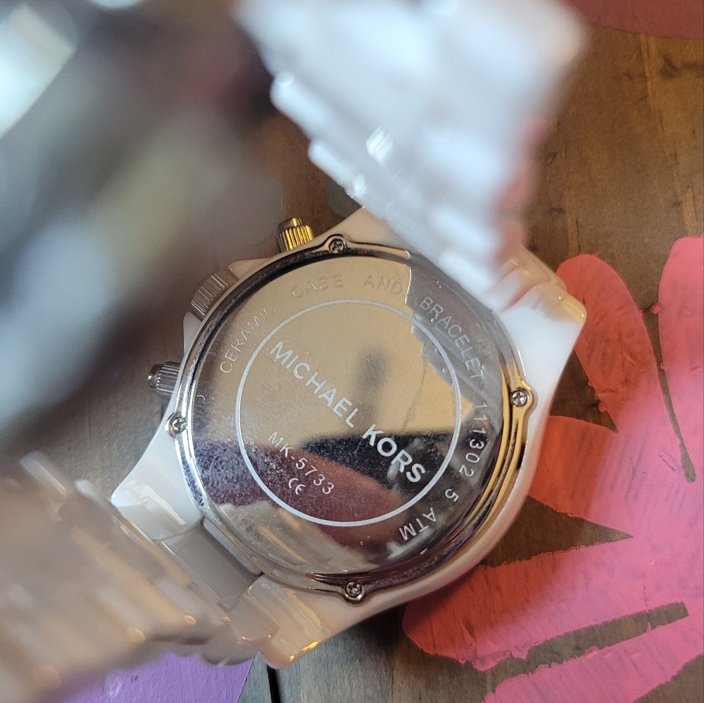Michael Kors Madison white ceramic watch MK5733 - Picture 5 of 5
